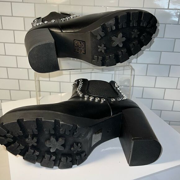 NWOB Nicole Miller “Aston” Studded Boot - Picture 5 of 5